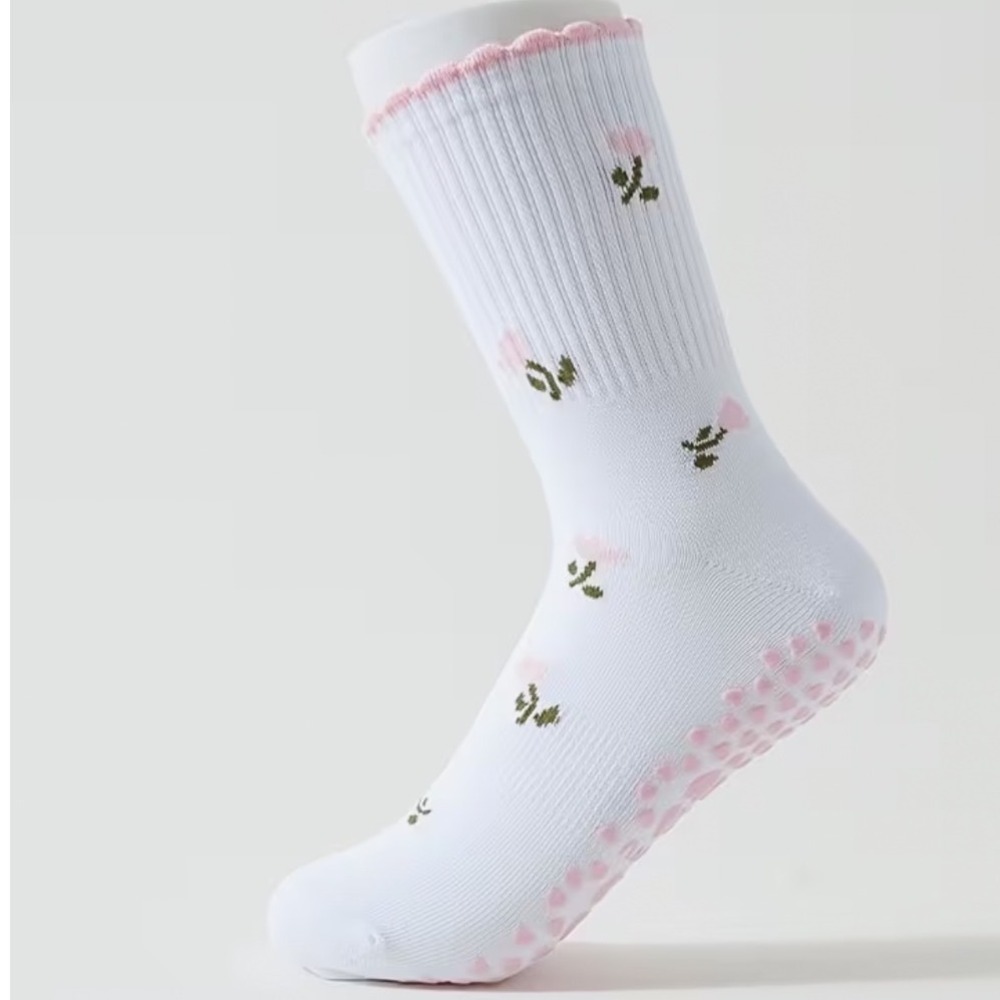 Grip Socks One Size White Pink NWT Floral Heart Grips Lettuce Trim